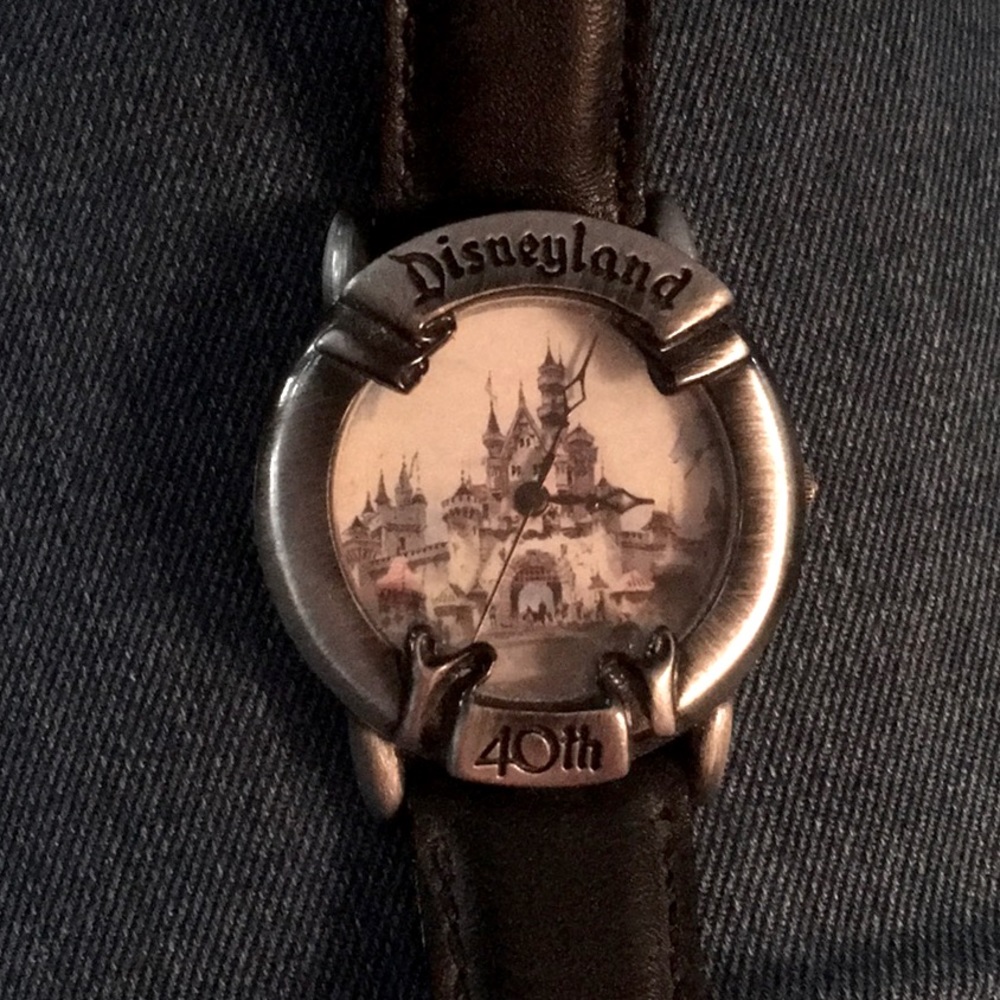 DISNEY- Limited Edition- DisneyLand 40th Anniversary Watch